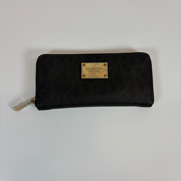 Michael Kors Handbags - Michael Kors Black Wallet with Gold Plate